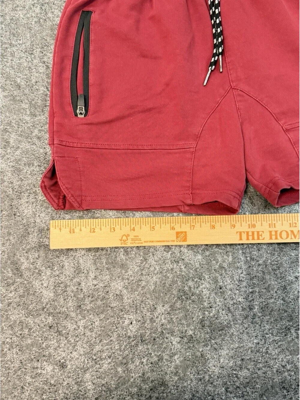 Men’s Red Athletic Lounge Shorts Drawstring Zip Pockets Size Small